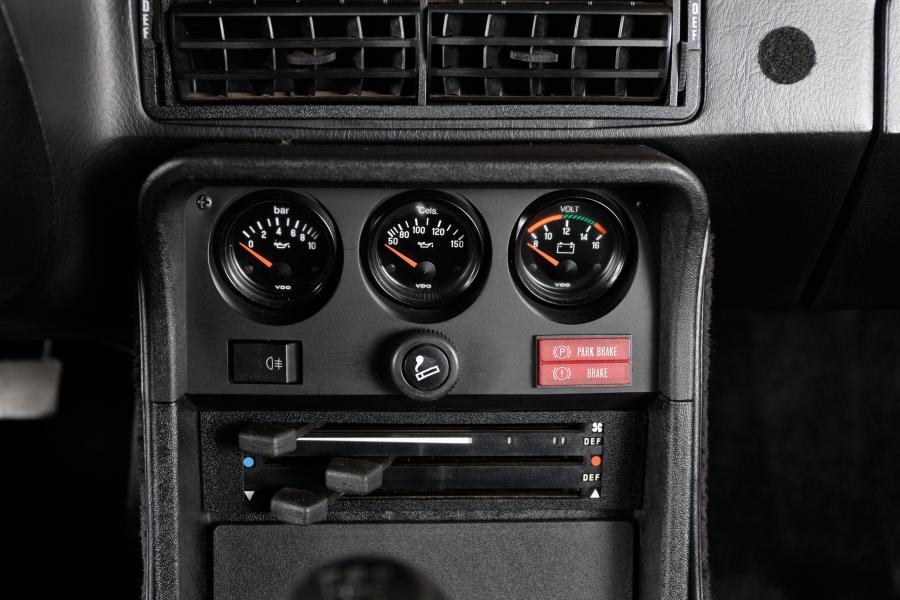  Porsche 924 Carrera GTS (937) 1982 года  (фото 18 из 30)